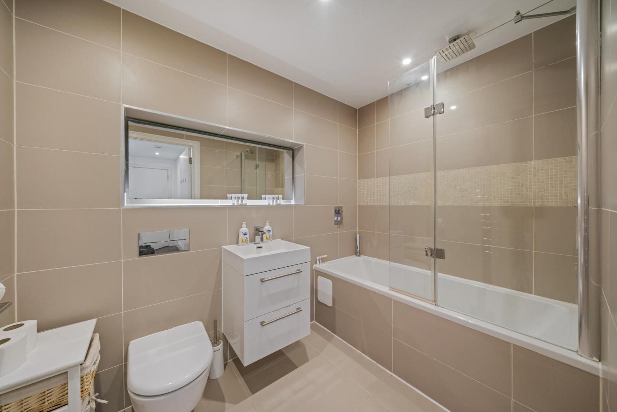 Riverside 1Br With Easy Transport 20Min To City Centre London Bagian luar foto